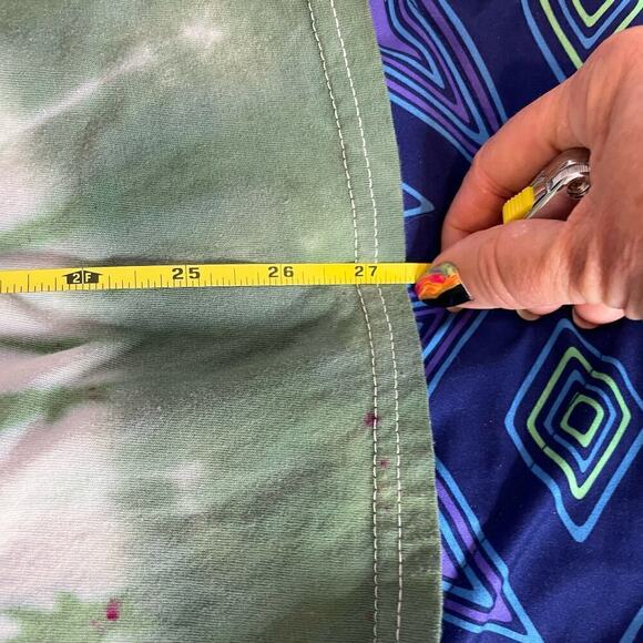 handmade tie dyed unisex tshirt v-neck L camo olive green - Picture 10 of 11